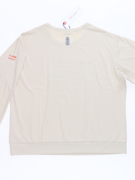 2540  (3)  Gina Laura